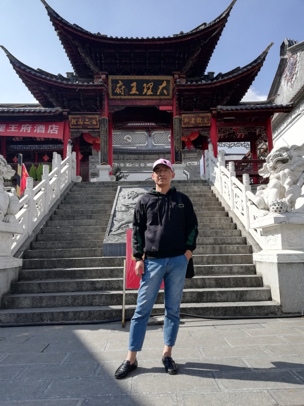 旧事离人的第一张照片--桂林相亲服务中心