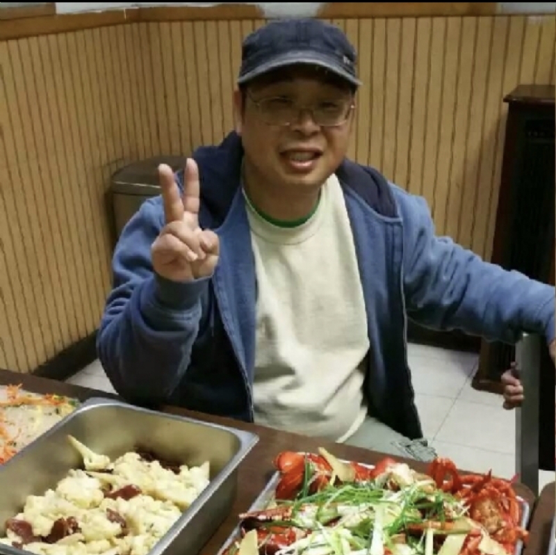 wally的第一张照片--桂林相亲服务中心