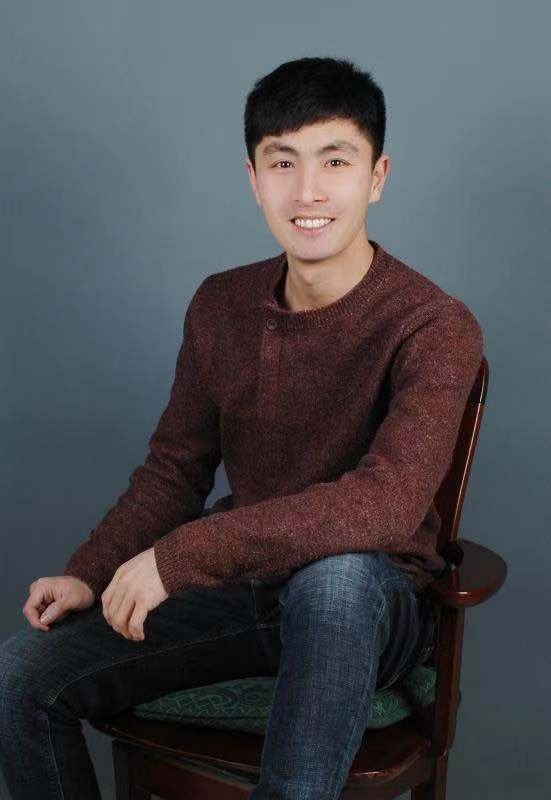 王泽的第二张照片--桂林相亲服务中心