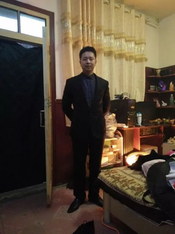 亮亮的第一张照片--桂林相亲服务中心