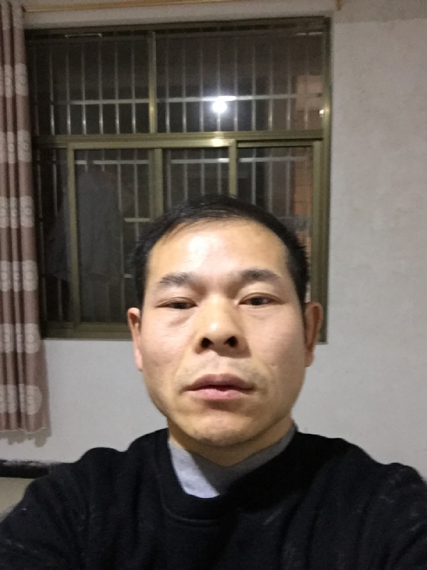 徐徐清风的第一张照片--桂林相亲服务中心