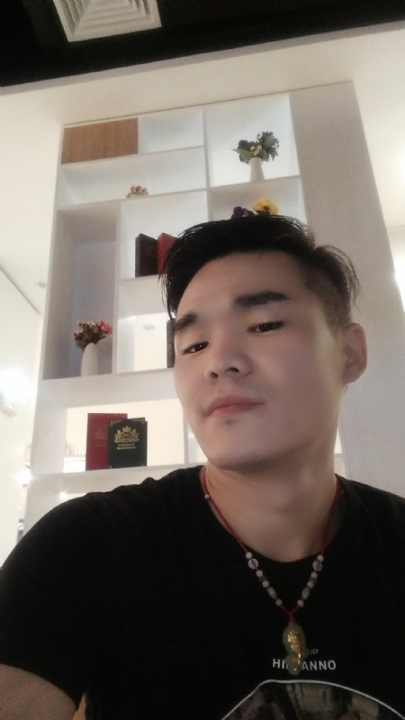 涵博随缘的第一张照片--桂林相亲服务中心