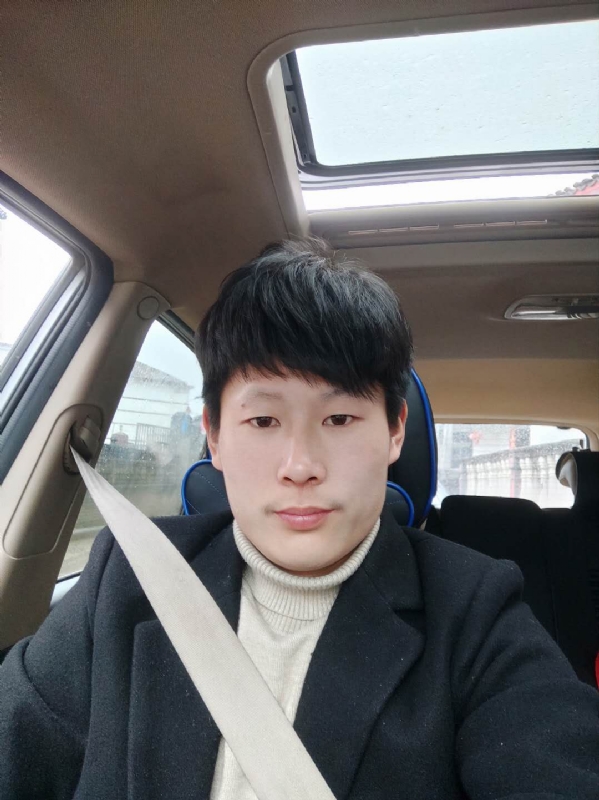 少年的第一张照片--桂林相亲服务中心