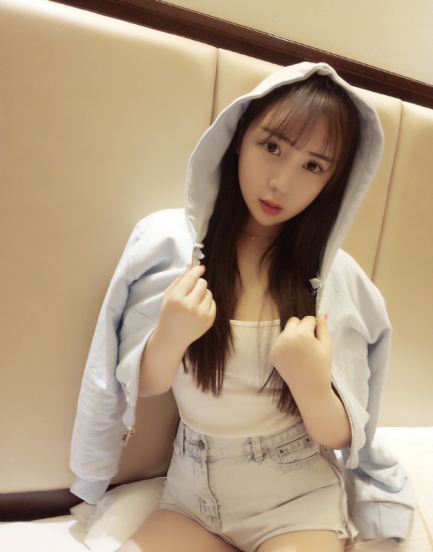 琪琪的第一张照片--桂林相亲服务中心