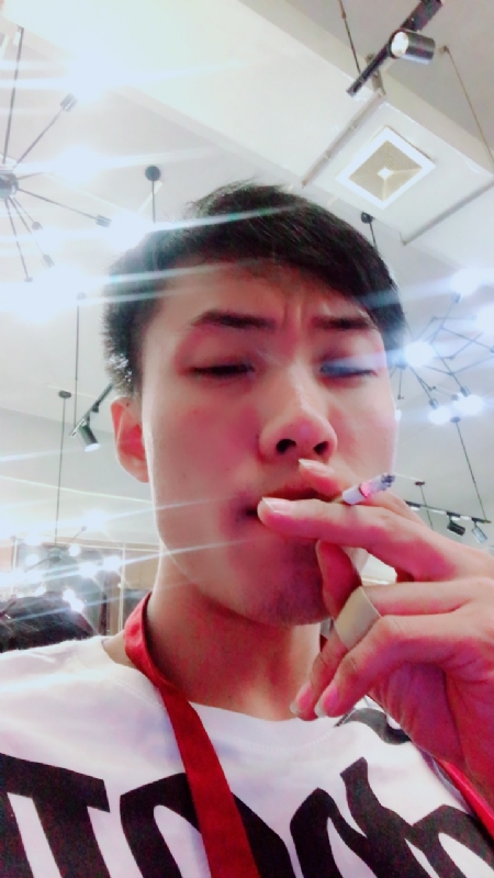 乐天的第四张照片--桂林相亲服务中心