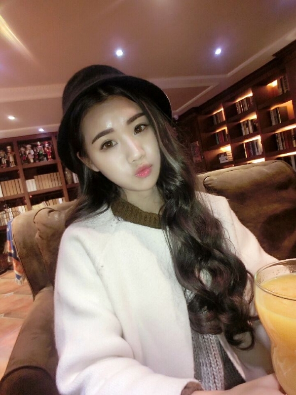 气质小妹的第三张照片--桂林相亲服务中心