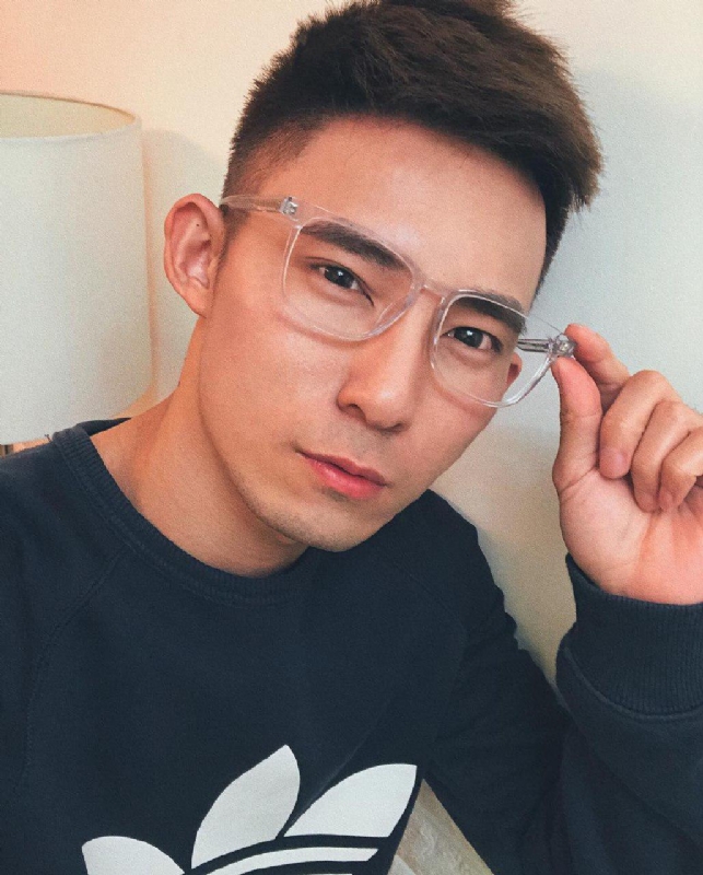 小伟的第一张照片--桂林相亲服务中心