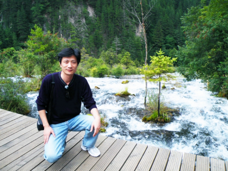 霞飞哥的第一张照片--桂林相亲服务中心