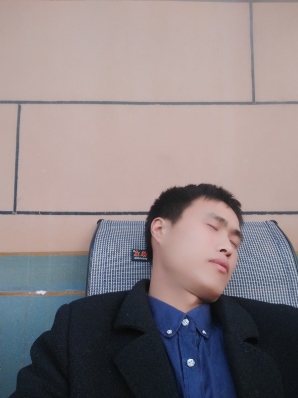 有钱爱情才能长久的第一张照片--桂林相亲服务中心