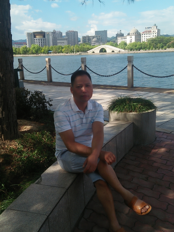 尹力的第一张照片--桂林相亲服务中心