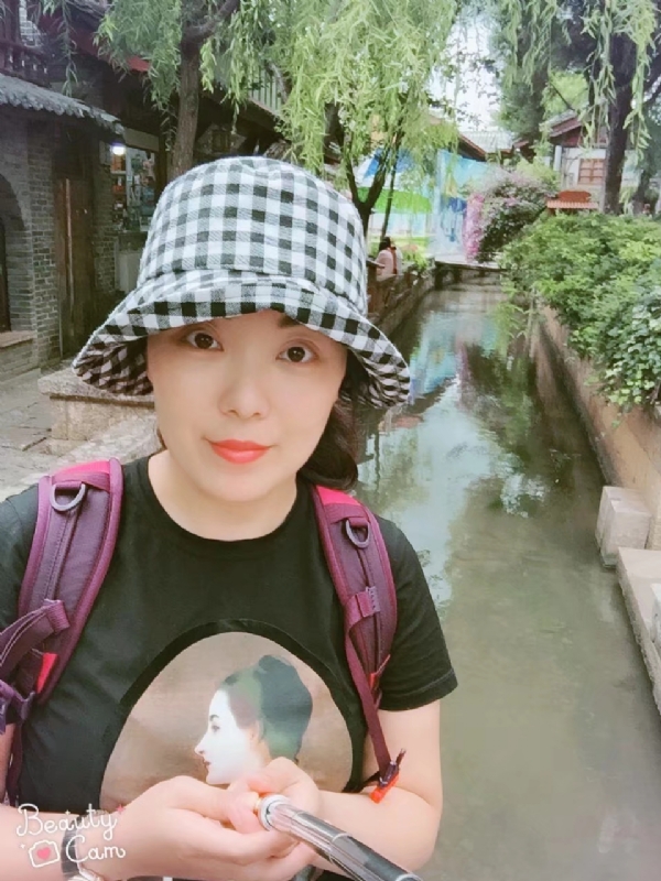 乐妞的第三张照片--桂林相亲服务中心