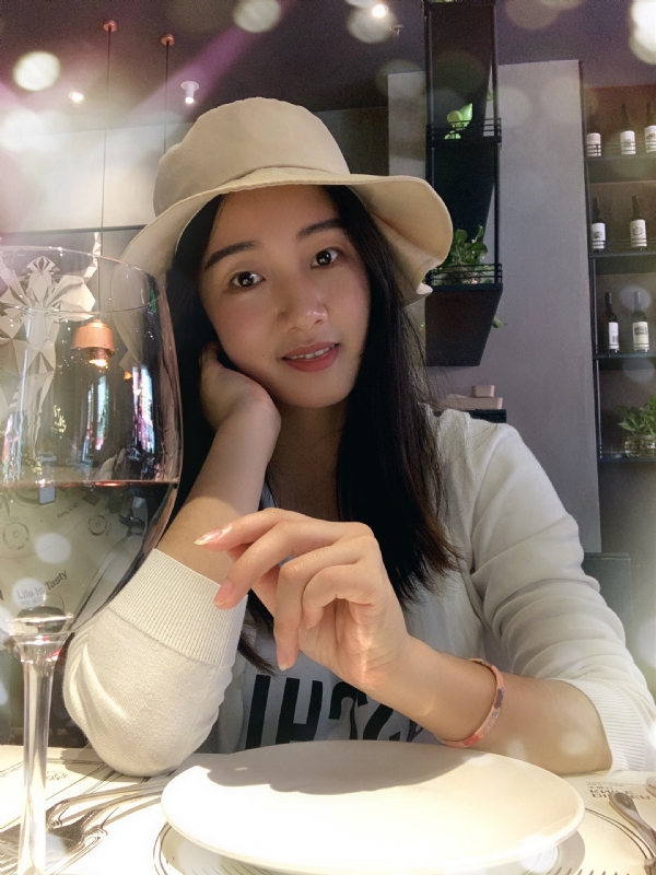 Daisy的第一张照片--桂林相亲服务中心