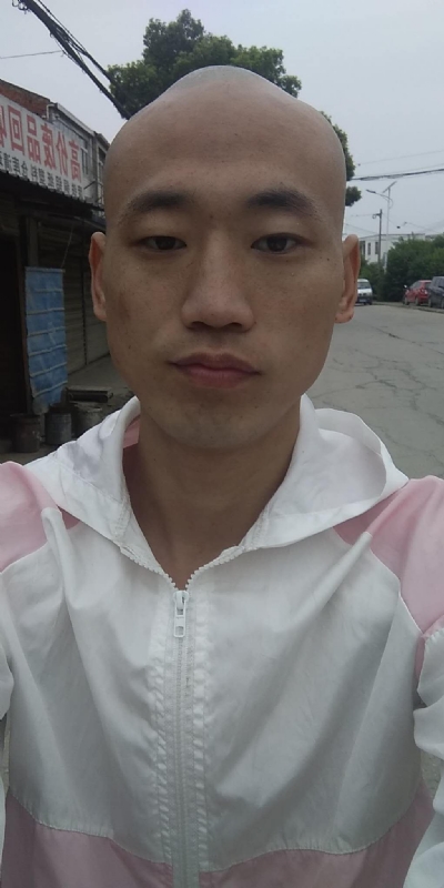 花花公子的第一张照片--桂林相亲服务中心