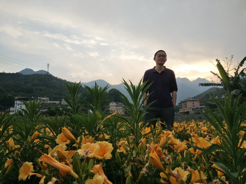 黄晓东的第一张照片--桂林相亲服务中心