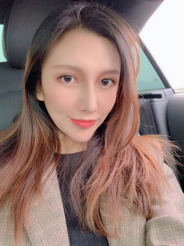 李岚Lancy的第一张照片--桂林相亲服务中心