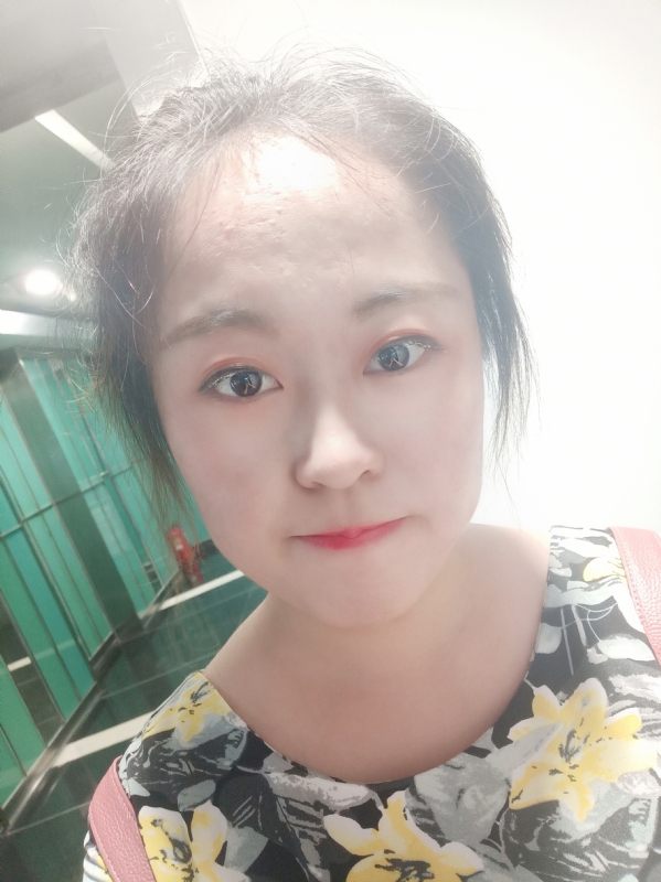 小花伞的第一张照片--桂林相亲服务中心