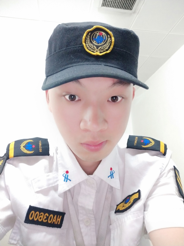 龙龙的第一张照片--桂林相亲服务中心