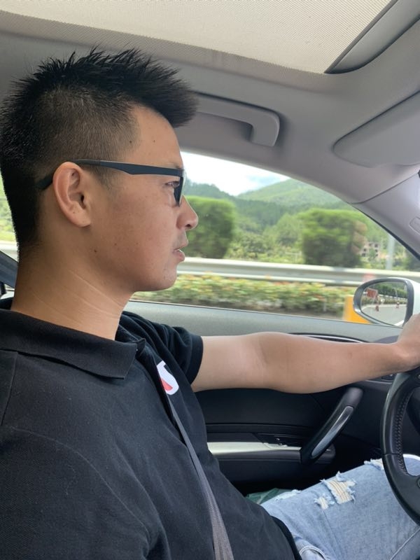 浪漫益友的第一张照片--桂林相亲服务中心