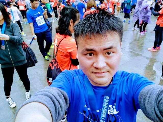 小五在跳舞的第一张照片--桂林相亲服务中心