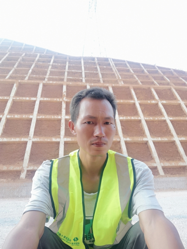 哥们的第一张照片--桂林相亲服务中心