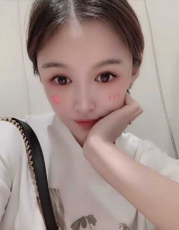 fei菲儿的第一张照片--桂林相亲服务中心