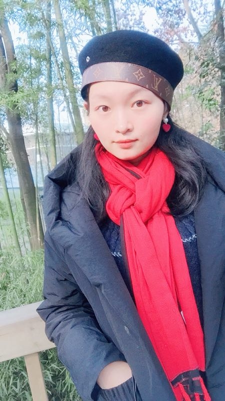 风中百合的第一张照片--桂林相亲服务中心