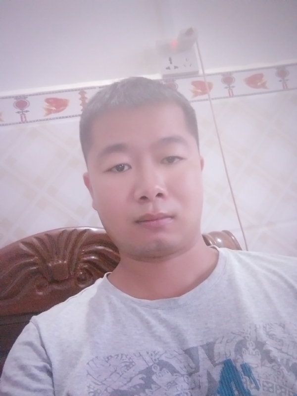 心雨的第一张照片--桂林相亲服务中心