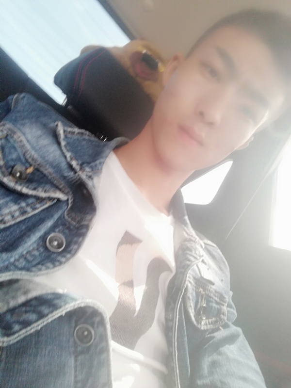 傻雕的第一张照片--桂林相亲服务中心