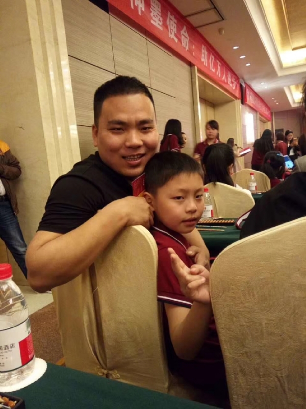 峰回路转的第一张照片--桂林相亲服务中心