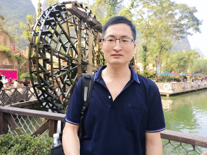 一笑而过的第一张照片--桂林相亲服务中心