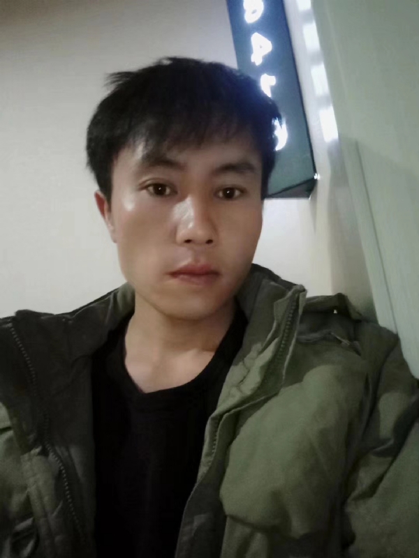 槑头槑脑的第一张照片--桂林相亲服务中心