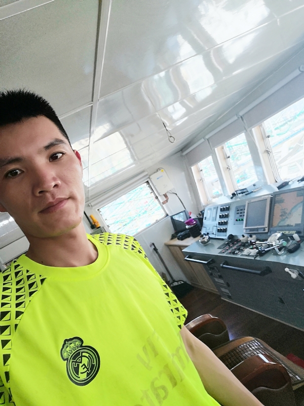 眼里都是你的第一张照片--桂林相亲服务中心