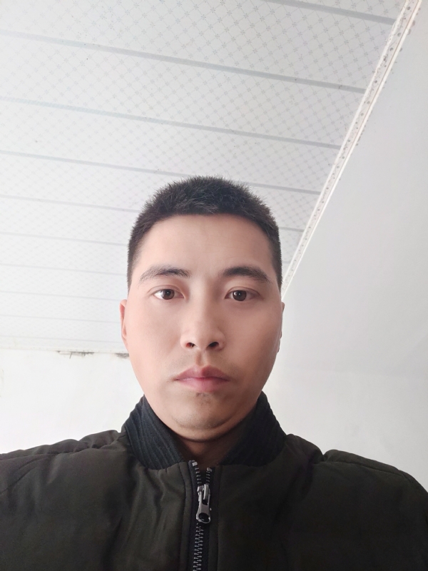 远望星空的第一张照片--桂林相亲服务中心