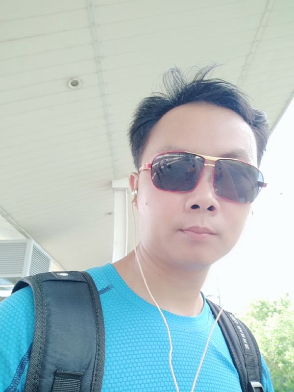 八九不离十的第一张照片--桂林相亲服务中心