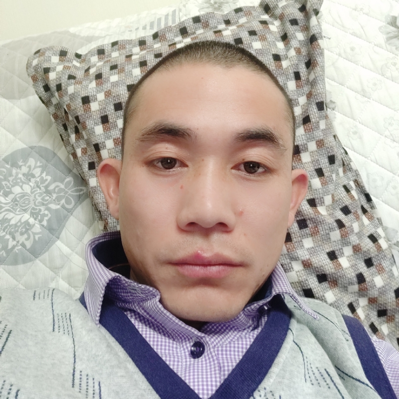 龙飞的第一张照片--桂林相亲服务中心