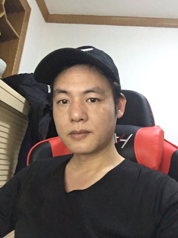 扛枪打鸟的第一张照片--桂林相亲服务中心