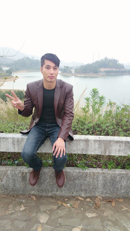 达尔的第一张照片--桂林相亲服务中心