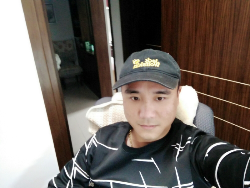 坚持我爱的第一张照片--桂林相亲服务中心