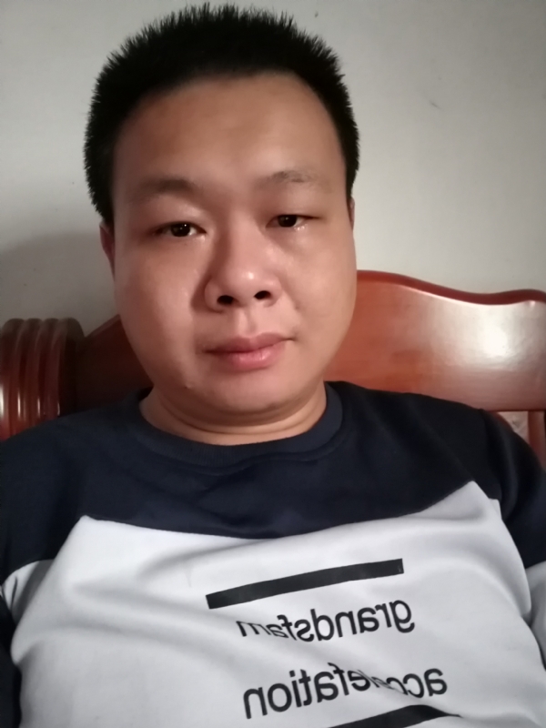 飞的第一张照片--桂林相亲服务中心