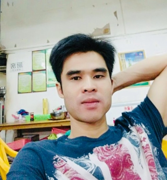 Huang的第一张照片--桂林相亲服务中心