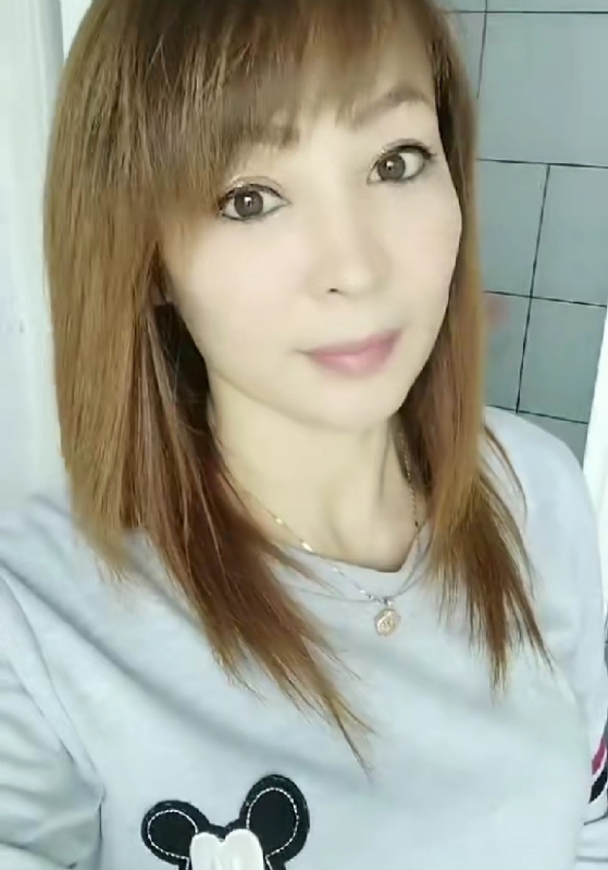 魅力白玲的第一张照片--桂林相亲服务中心