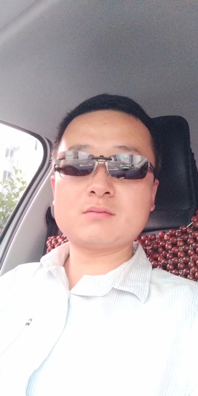 痛苦的单身狗的第一张照片--桂林相亲服务中心