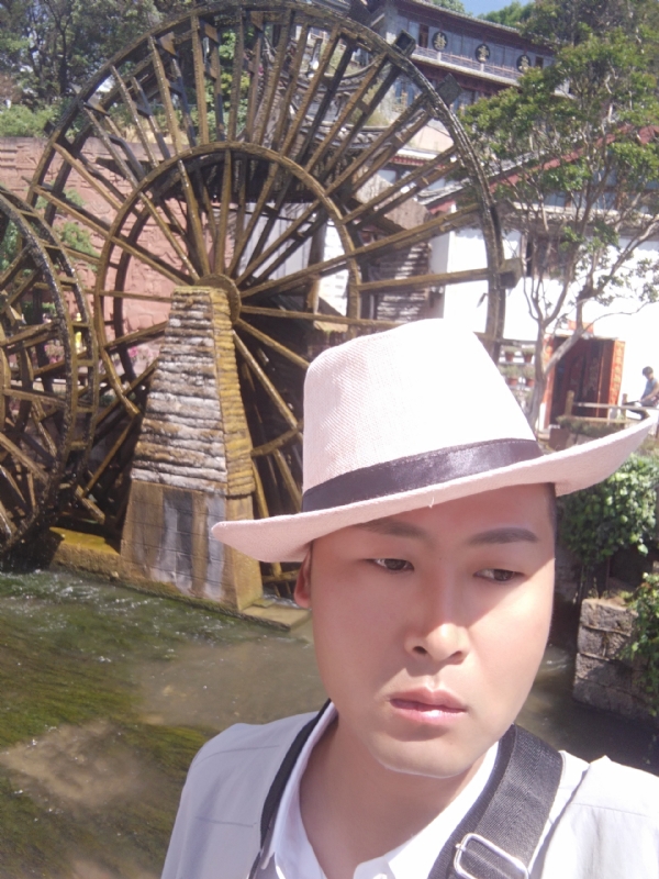 曲靖相亲的第一张照片--桂林相亲服务中心