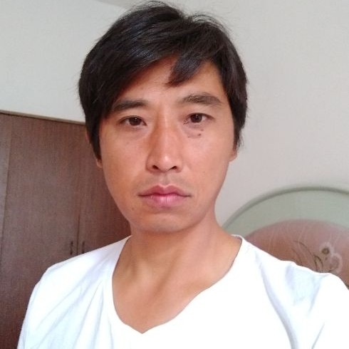 莞尔一笑的第一张照片--桂林相亲服务中心