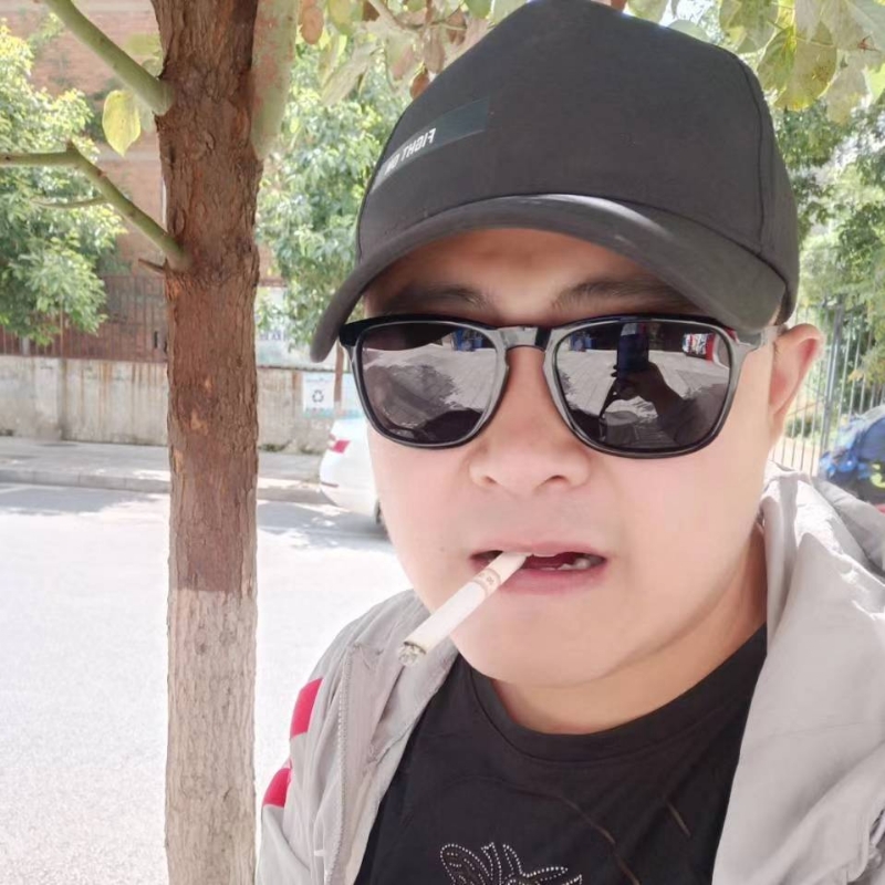 瞄小七的第一张照片--桂林相亲服务中心