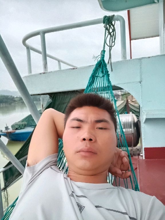 小哥哥的第一张照片--桂林相亲服务中心