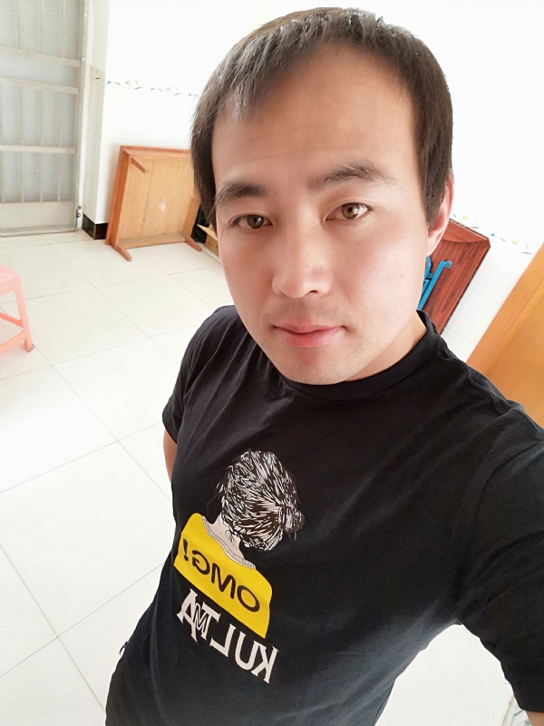 东海龙王的第二张照片--桂林相亲服务中心