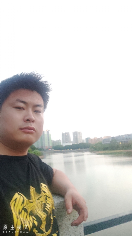 小海的第二张照片--桂林相亲服务中心