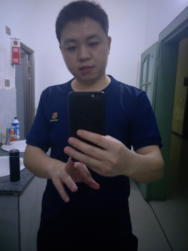 訫尘的第一张照片--桂林相亲服务中心