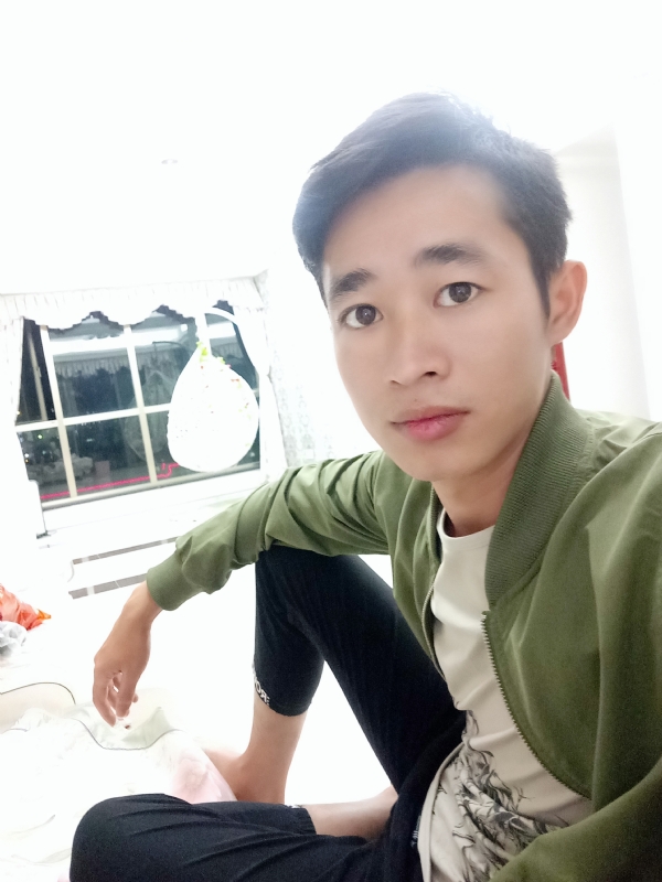 风中飞沙的第一张照片--桂林相亲服务中心